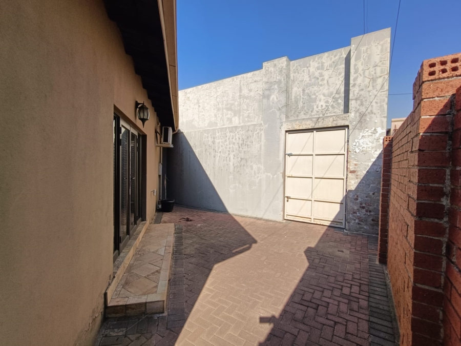 Commercial Property for Sale in Bodorp North West
